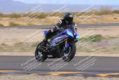 media/Dec-17-2022-SoCal Trackdays (Sat) [[224abd9271]]/Turn 15 (155pm)/